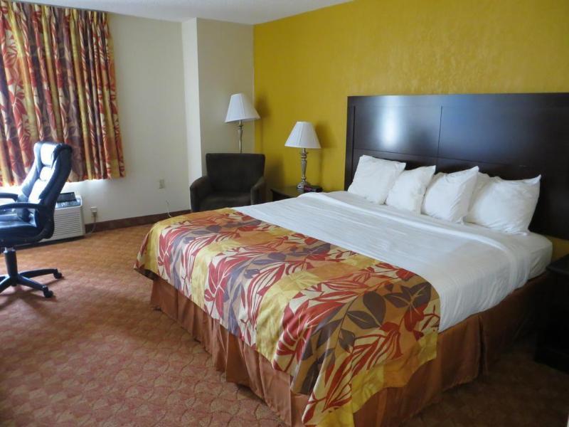 Comfort Inn & Suites Brentwood Exterior photo